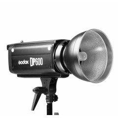 神牛DP600W 摄影灯补光灯摄影闪光灯 单灯柔光箱拍摄补光影灯泡